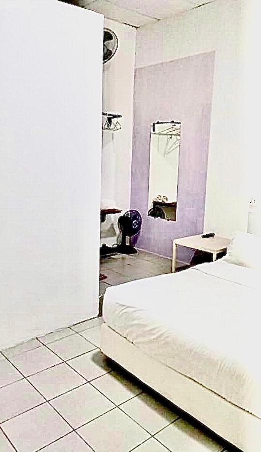 Ozzy Lodge Semporna Εξωτερικό φωτογραφία